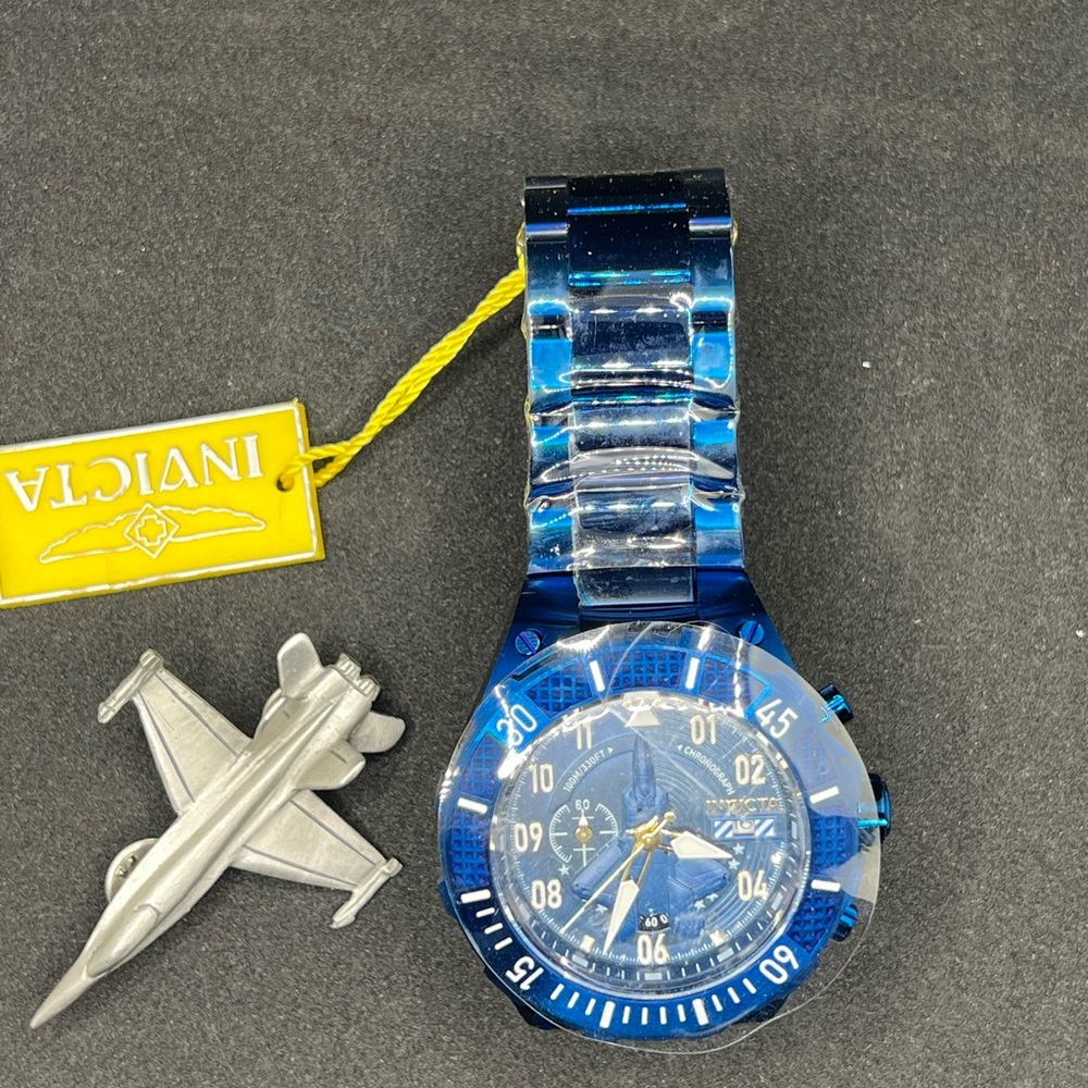 Invicta Aviator Mens - Picture 4 of 11